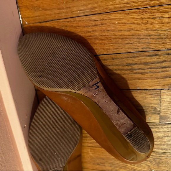 Jimmy Choo Wedge Peep Toe - Picture 4 of 4